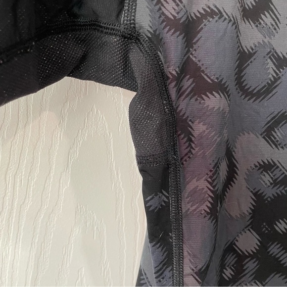 Reebok spartan long sleeve size small - Picture 9 of 10